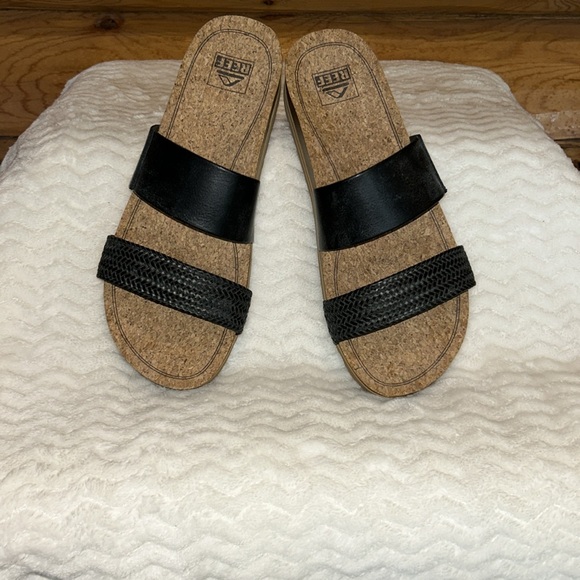 Reef NWOT Cushion Vista Hi Sandals Size 9.5 Women’s in Black Braid - Picture 9 of 16